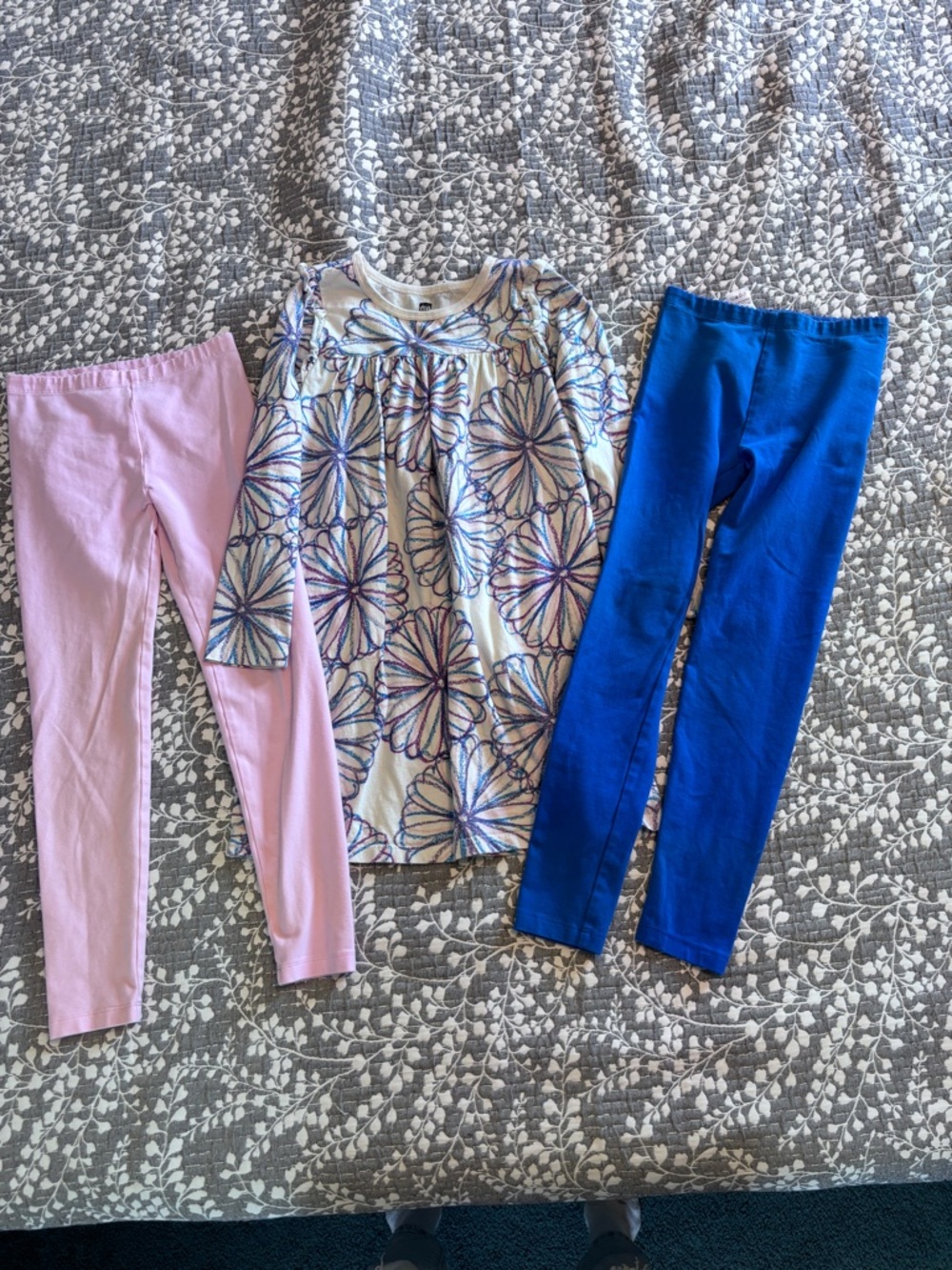 Tea Collection lot - size 7